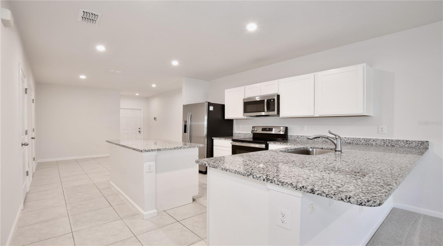 DAVENPORT, Florida 33837, 3 Bedrooms Bedrooms, ,2 BathroomsBathrooms,Residential,For Sale,SEDGEWICK,0,MFRO6285692