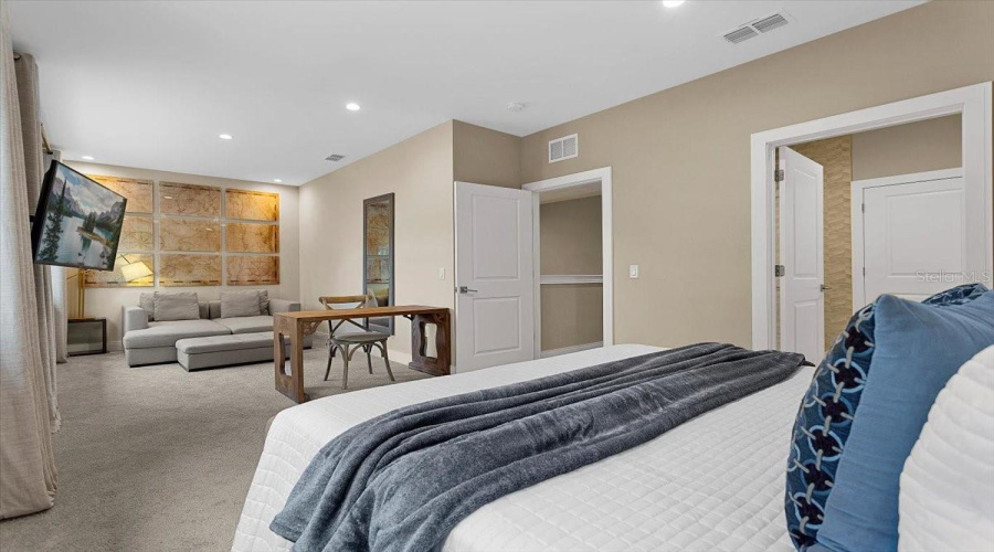 KISSIMMEE, Florida 34747, 4 Bedrooms Bedrooms, ,4 BathroomsBathrooms,Residential,For Sale,BROOKLYN,0,MFRO6338037