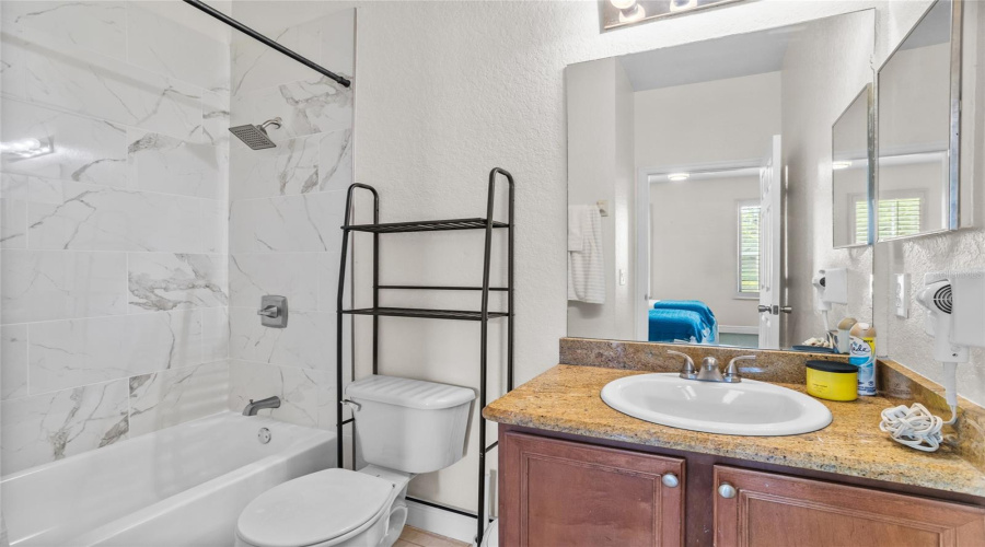 DAVENPORT, Florida 33897, 4 Bedrooms Bedrooms, ,3 BathroomsBathrooms,Residential,For Sale,CALABRIA,0,MFRO6340278