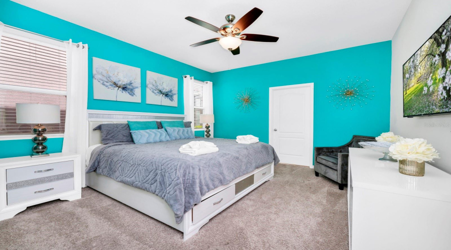 DAVENPORT, Florida 33837, 7 Bedrooms Bedrooms, ,5 BathroomsBathrooms,Residential,For Sale,OAKMOSS,0,MFRO6283987