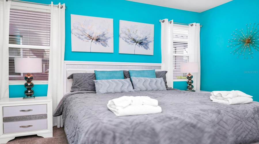 DAVENPORT, Florida 33837, 7 Bedrooms Bedrooms, ,5 BathroomsBathrooms,Residential,For Sale,OAKMOSS,0,MFRO6283987
