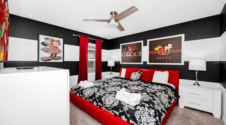 DAVENPORT, Florida 33837, 7 Bedrooms Bedrooms, ,5 BathroomsBathrooms,Residential,For Sale,OAKMOSS,0,MFRO6283987