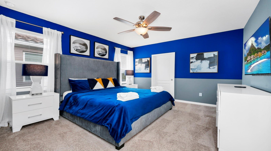 DAVENPORT, Florida 33837, 7 Bedrooms Bedrooms, ,5 BathroomsBathrooms,Residential,For Sale,OAKMOSS,0,MFRO6283987