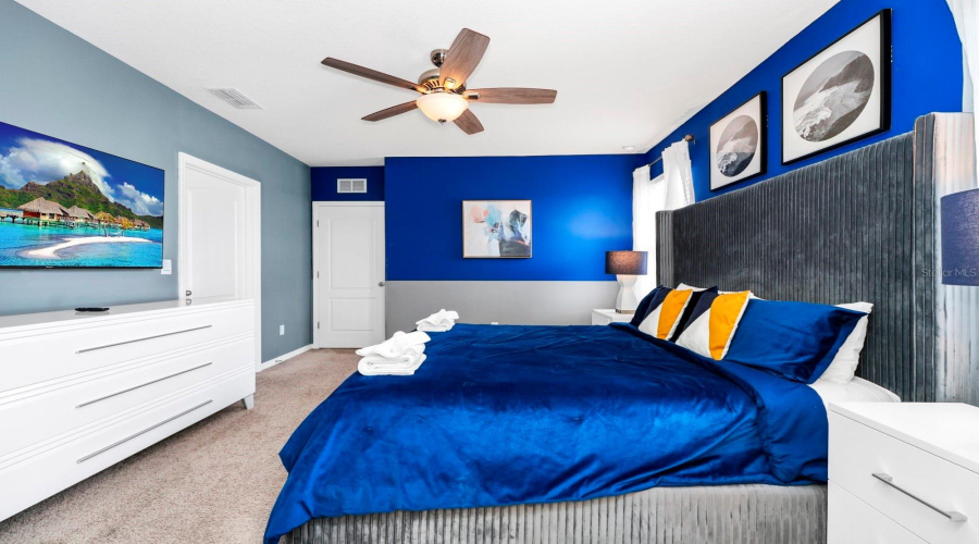 DAVENPORT, Florida 33837, 7 Bedrooms Bedrooms, ,5 BathroomsBathrooms,Residential,For Sale,OAKMOSS,0,MFRO6283987
