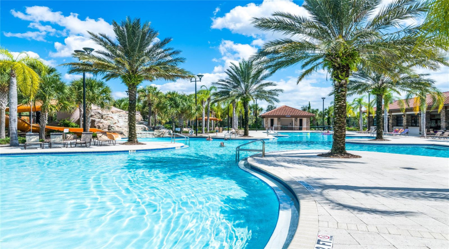 DAVENPORT, Florida 33837, 7 Bedrooms Bedrooms, ,5 BathroomsBathrooms,Residential,For Sale,OAKMOSS,0,MFRO6283987