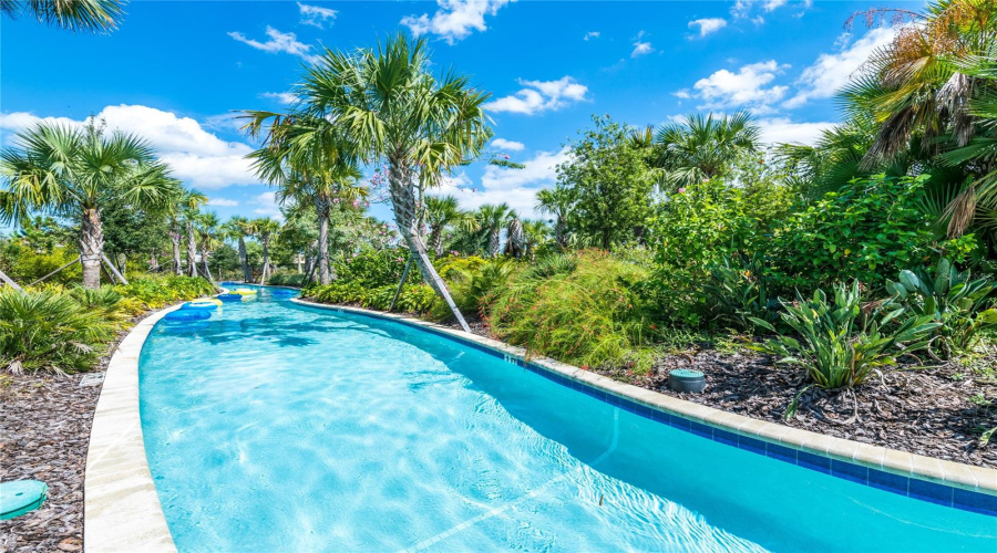 DAVENPORT, Florida 33837, 7 Bedrooms Bedrooms, ,5 BathroomsBathrooms,Residential,For Sale,OAKMOSS,0,MFRO6283987