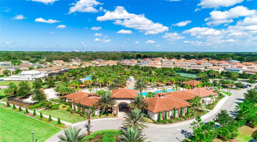 DAVENPORT, Florida 33837, 7 Bedrooms Bedrooms, ,5 BathroomsBathrooms,Residential,For Sale,OAKMOSS,0,MFRO6283987