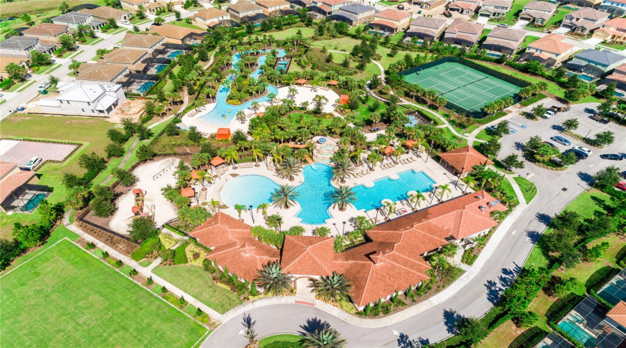 DAVENPORT, Florida 33837, 7 Bedrooms Bedrooms, ,5 BathroomsBathrooms,Residential,For Sale,OAKMOSS,0,MFRO6283987
