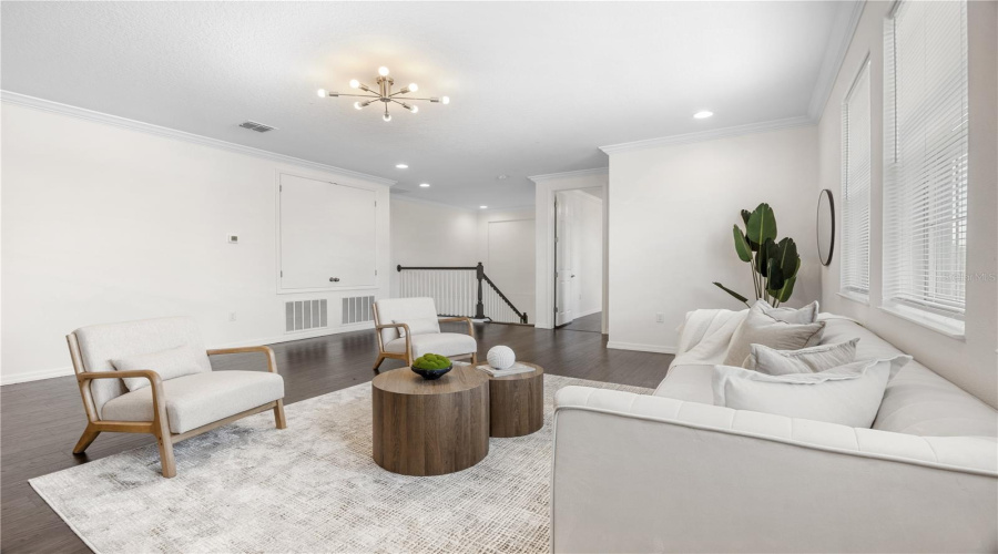 Loft/flex room