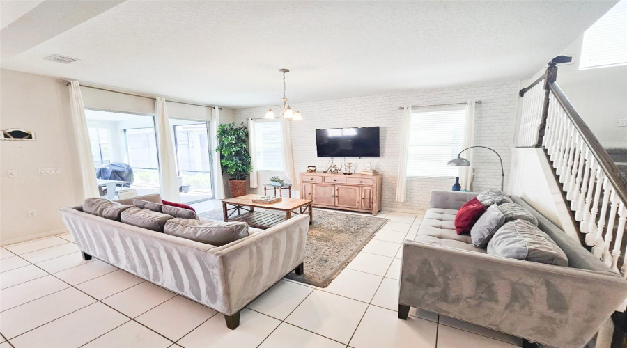 KISSIMMEE, Florida 34747, 6 Bedrooms Bedrooms, ,4 BathroomsBathrooms,Residential,For Sale,SAWYER PALM,0,MFRO6340316