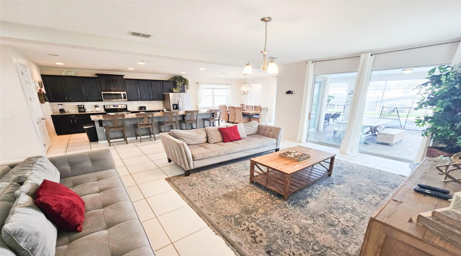 KISSIMMEE, Florida 34747, 6 Bedrooms Bedrooms, ,4 BathroomsBathrooms,Residential,For Sale,SAWYER PALM,0,MFRO6340316