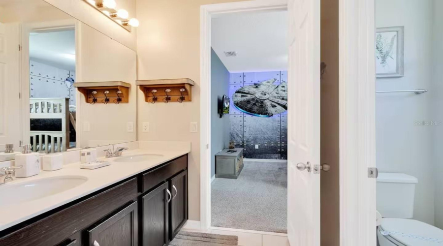 KISSIMMEE, Florida 34747, 6 Bedrooms Bedrooms, ,4 BathroomsBathrooms,Residential,For Sale,SAWYER PALM,0,MFRO6340316