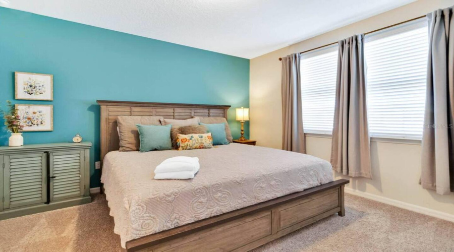 KISSIMMEE, Florida 34747, 6 Bedrooms Bedrooms, ,4 BathroomsBathrooms,Residential,For Sale,SAWYER PALM,0,MFRO6340316