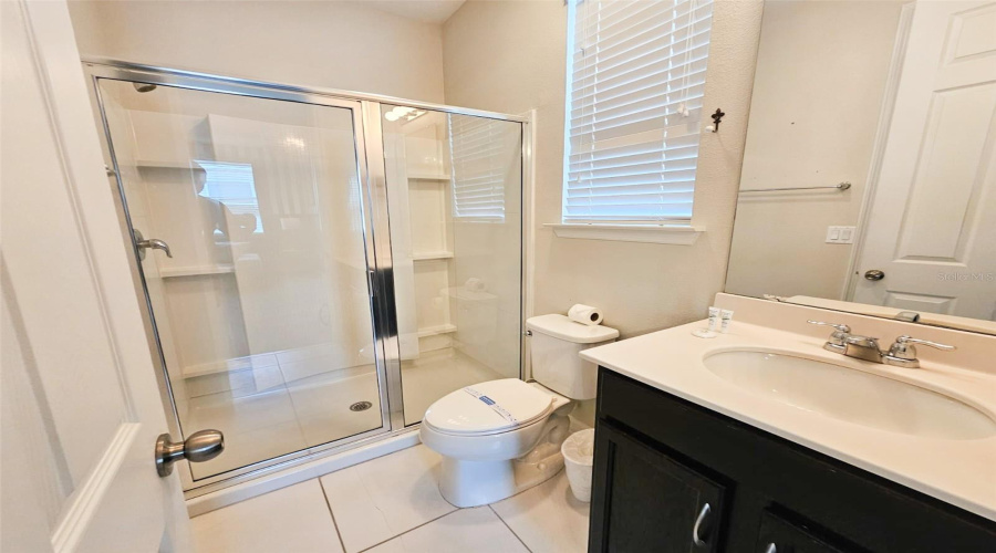 KISSIMMEE, Florida 34747, 6 Bedrooms Bedrooms, ,4 BathroomsBathrooms,Residential,For Sale,SAWYER PALM,0,MFRO6340316