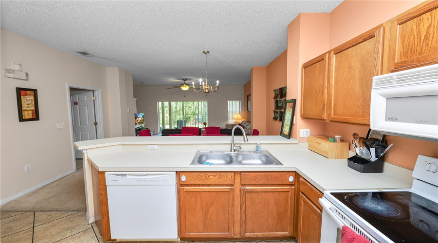 KISSIMMEE, Florida 34747, 3 Bedrooms Bedrooms, ,2 BathroomsBathrooms,Residential,For Sale,CRYSTAL COVE,0,MFRL4955648