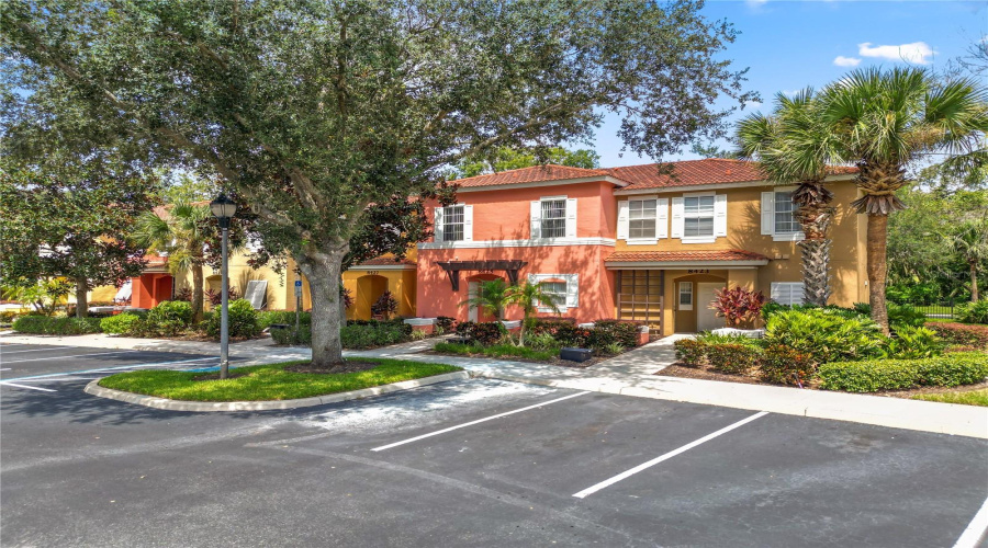 KISSIMMEE, Florida 34747, 3 Bedrooms Bedrooms, ,2 BathroomsBathrooms,Residential,For Sale,CRYSTAL COVE,0,MFRL4955648