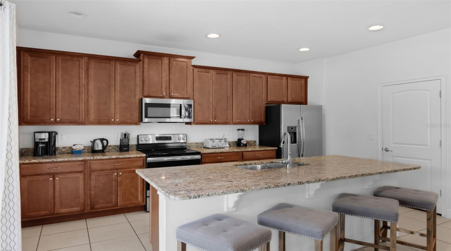 KISSIMMEE, Florida 34747, 6 Bedrooms Bedrooms, ,6 BathroomsBathrooms,Residential,For Sale,MARKER,0,MFRO6337951