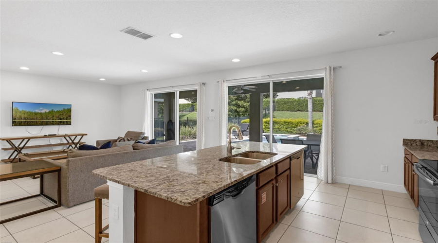 KISSIMMEE, Florida 34747, 6 Bedrooms Bedrooms, ,6 BathroomsBathrooms,Residential,For Sale,MARKER,0,MFRO6337951