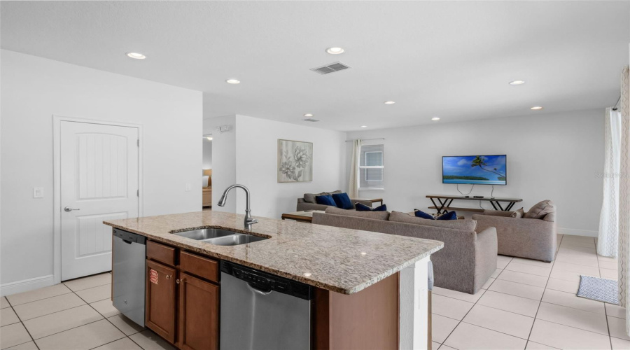 KISSIMMEE, Florida 34747, 6 Bedrooms Bedrooms, ,6 BathroomsBathrooms,Residential,For Sale,MARKER,0,MFRO6337951