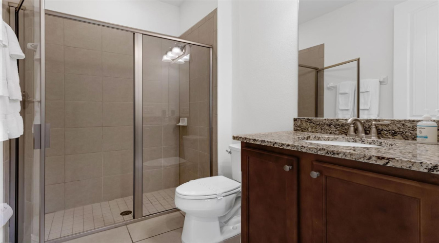 KISSIMMEE, Florida 34747, 6 Bedrooms Bedrooms, ,6 BathroomsBathrooms,Residential,For Sale,MARKER,0,MFRO6337951