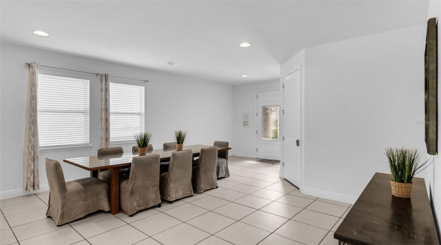 KISSIMMEE, Florida 34747, 6 Bedrooms Bedrooms, ,6 BathroomsBathrooms,Residential,For Sale,MARKER,0,MFRO6337951
