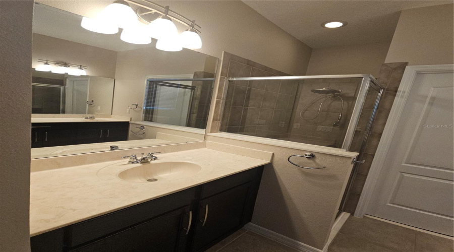 KISSIMMEE, Florida 34746, 3 Bedrooms Bedrooms, ,3 BathroomsBathrooms,Residential,For Sale,COMMANDER,0,MFRS5123632