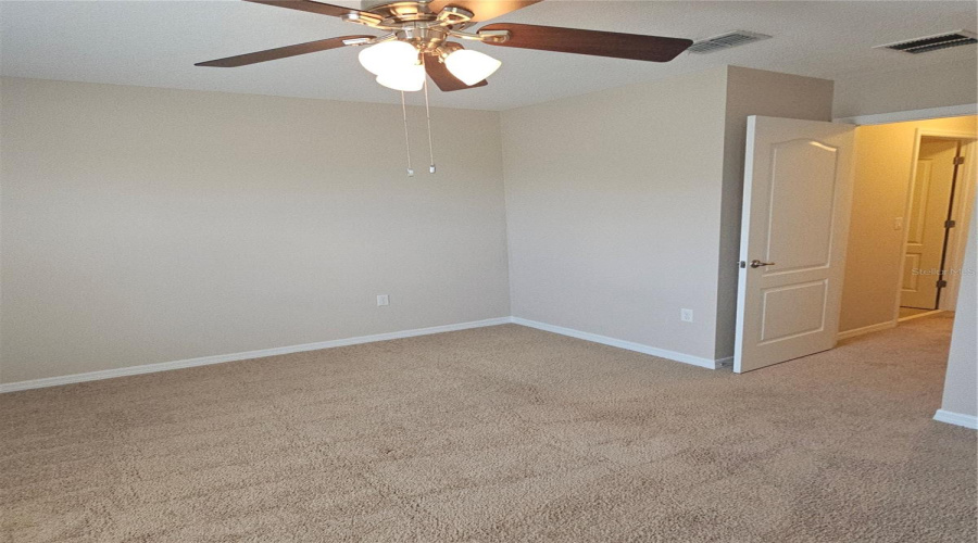 KISSIMMEE, Florida 34746, 3 Bedrooms Bedrooms, ,3 BathroomsBathrooms,Residential,For Sale,COMMANDER,0,MFRS5123632