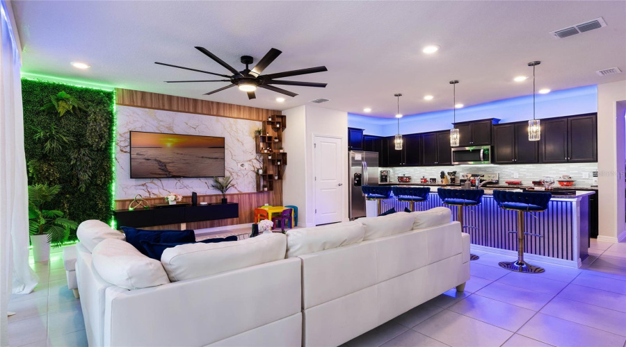 DAVENPORT, Florida 33897, 5 Bedrooms Bedrooms, ,4 BathroomsBathrooms,Residential,For Sale,LANA,0,MFRO6292267
