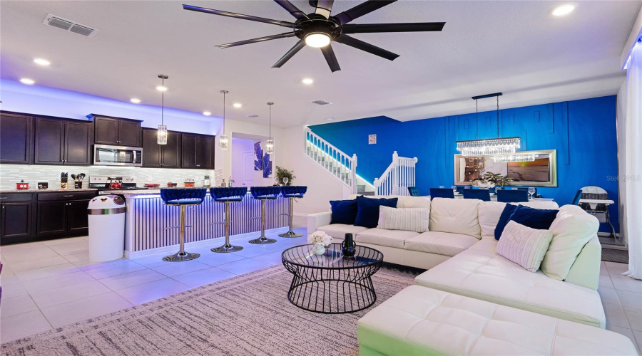 DAVENPORT, Florida 33897, 5 Bedrooms Bedrooms, ,4 BathroomsBathrooms,Residential,For Sale,LANA,0,MFRO6292267