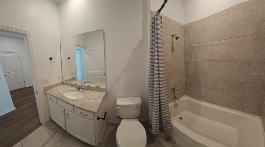 KISSIMMEE, Florida 34747, 4 Bedrooms Bedrooms, ,3 BathroomsBathrooms,Residential,For Sale,LAKESHORE BREEZE,0,MFRO6307440