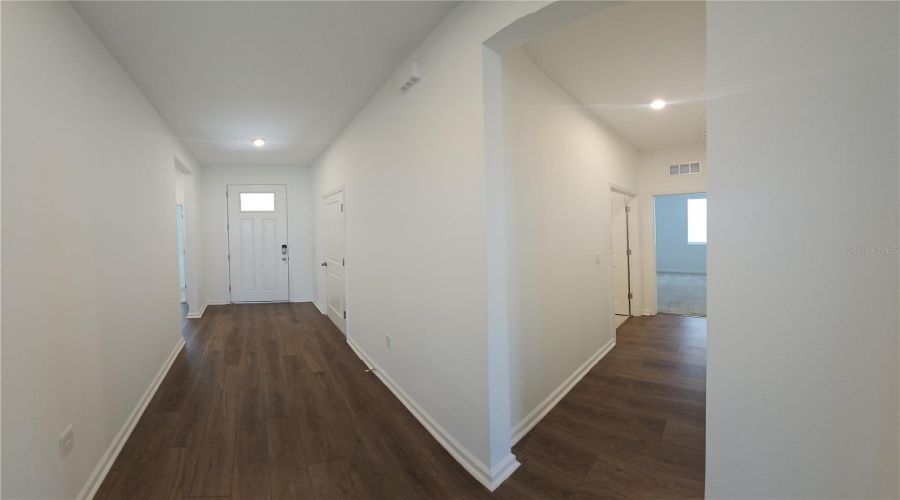 KISSIMMEE, Florida 34747, 4 Bedrooms Bedrooms, ,3 BathroomsBathrooms,Residential,For Sale,LAKESHORE BREEZE,0,MFRO6307440