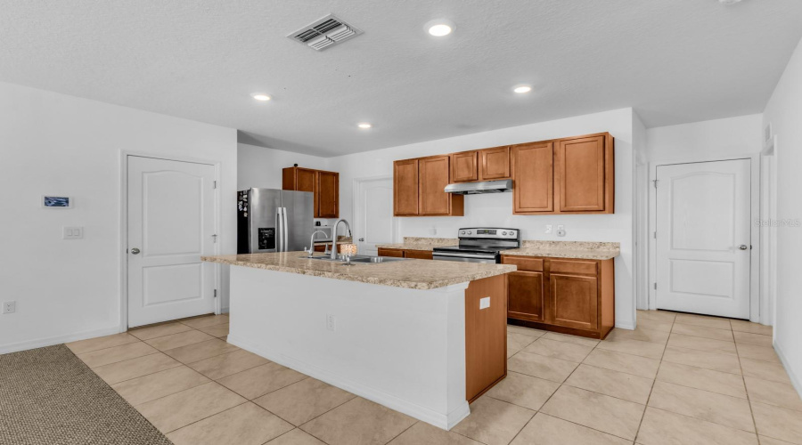 DAVENPORT, Florida 33837, 5 Bedrooms Bedrooms, ,3 BathroomsBathrooms,Residential,For Sale,BROOKLET,0,MFRS5133688