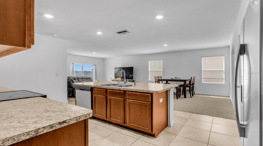 DAVENPORT, Florida 33837, 5 Bedrooms Bedrooms, ,3 BathroomsBathrooms,Residential,For Sale,BROOKLET,0,MFRS5133688