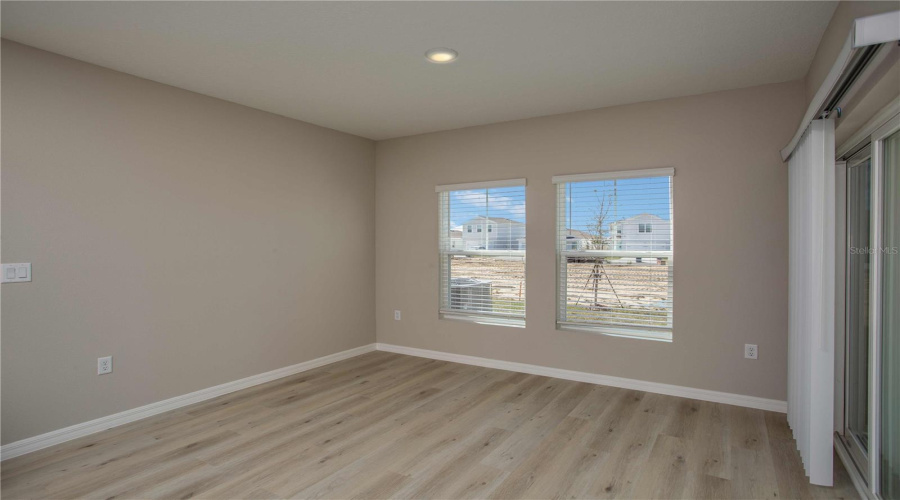 DAVENPORT, Florida 33837, 5 Bedrooms Bedrooms, ,3 BathroomsBathrooms,Residential,For Sale,RIVER BEACON,0,MFRTB8424586