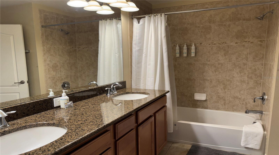 KISSIMMEE, Florida 34747, 4 Bedrooms Bedrooms, ,3 BathroomsBathrooms,Residential,For Sale,CANDY PALM,0,MFRS5133997