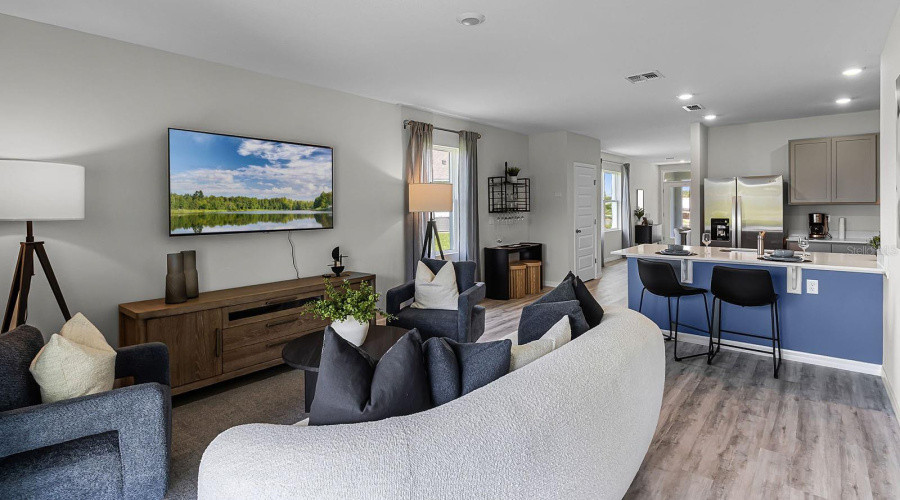DAVENPORT, Florida 33837, 3 Bedrooms Bedrooms, ,2 BathroomsBathrooms,Residential,For Sale,POINT SUR,0,MFRO6342020