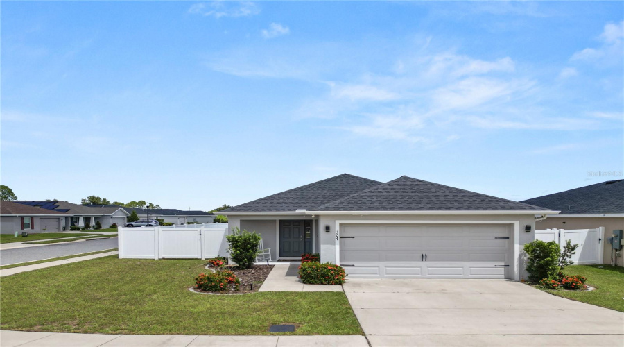 DAVENPORT, Florida 33837, 3 Bedrooms Bedrooms, ,2 BathroomsBathrooms,Residential,For Sale,BANDON DUNES,0,MFRL4955666