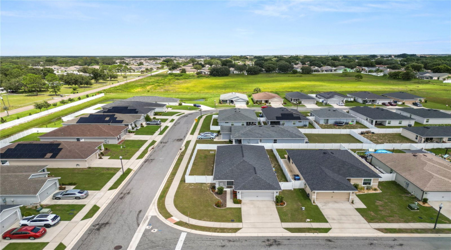 DAVENPORT, Florida 33837, 3 Bedrooms Bedrooms, ,2 BathroomsBathrooms,Residential,For Sale,BANDON DUNES,0,MFRL4955666