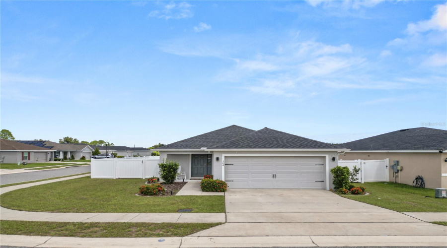 DAVENPORT, Florida 33837, 3 Bedrooms Bedrooms, ,2 BathroomsBathrooms,Residential,For Sale,BANDON DUNES,0,MFRL4955666
