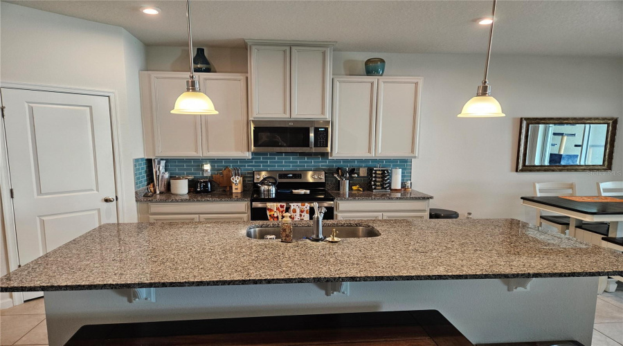 DAVENPORT, Florida 33837, 3 Bedrooms Bedrooms, ,3 BathroomsBathrooms,Residential,For Sale,BLOOM,0,MFRO6341753