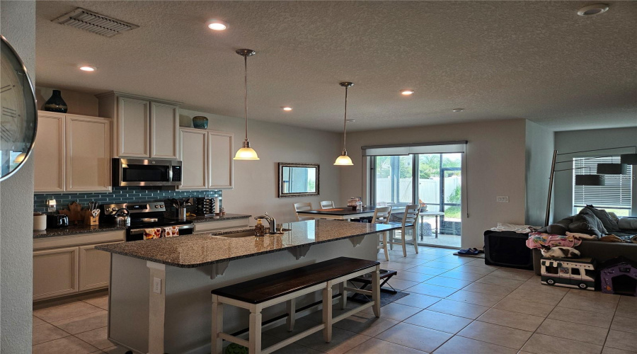 DAVENPORT, Florida 33837, 3 Bedrooms Bedrooms, ,3 BathroomsBathrooms,Residential,For Sale,BLOOM,0,MFRO6341753