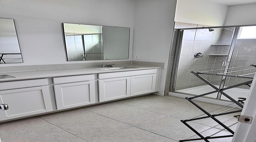 DAVENPORT, Florida 33837, 3 Bedrooms Bedrooms, ,2 BathroomsBathrooms,Residential,For Sale,SAVOIR,0,MFRP4936173