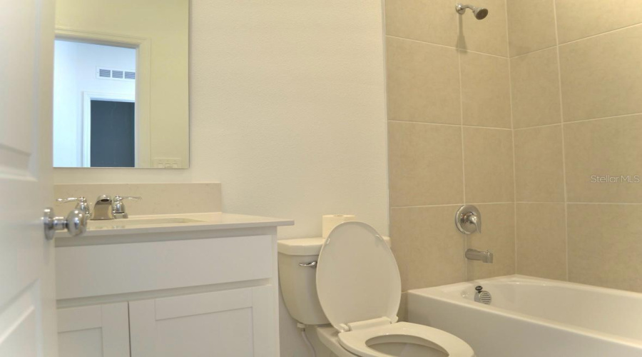 DAVENPORT, Florida 33837, 3 Bedrooms Bedrooms, ,2 BathroomsBathrooms,Residential,For Sale,SAVOIR,0,MFRP4936173