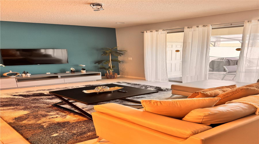 KISSIMMEE, Florida 34747, 5 Bedrooms Bedrooms, ,4 BathroomsBathrooms,Residential,For Sale,DUBAI,0,MFRO6341750