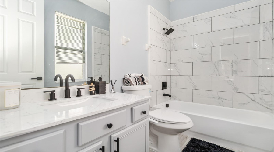 KISSIMMEE, Florida 34746, 4 Bedrooms Bedrooms, ,3 BathroomsBathrooms,Residential,For Sale,GOLDEN FEATHER,0,MFRO6341696