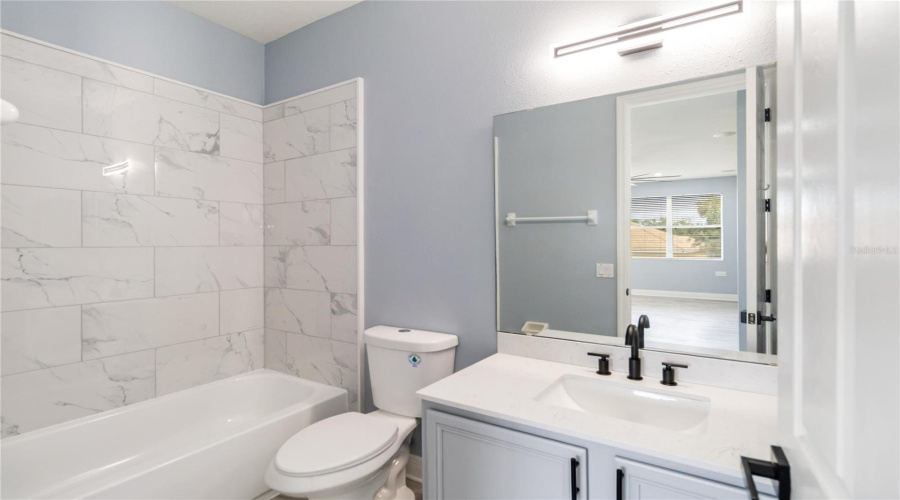 KISSIMMEE, Florida 34746, 4 Bedrooms Bedrooms, ,3 BathroomsBathrooms,Residential,For Sale,GOLDEN FEATHER,0,MFRO6341696