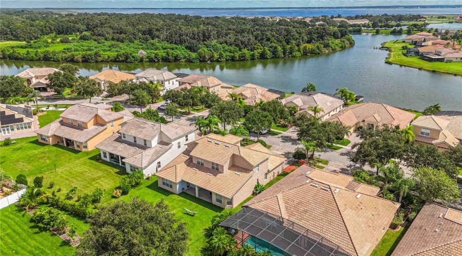 KISSIMMEE, Florida 34746, 4 Bedrooms Bedrooms, ,3 BathroomsBathrooms,Residential,For Sale,GOLDEN FEATHER,0,MFRO6341696