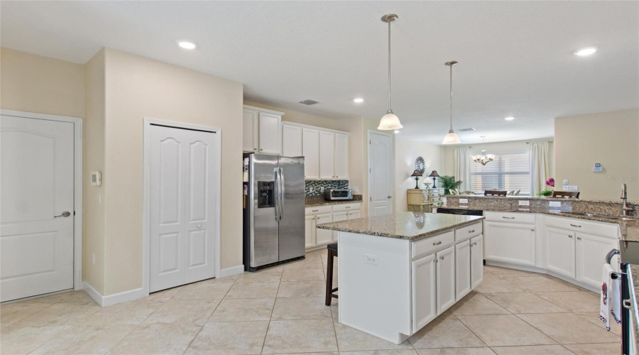 DAVENPORT, Florida 33896, 4 Bedrooms Bedrooms, ,3 BathroomsBathrooms,Residential,For Sale,GLENEAGLES,0,MFRS5134164