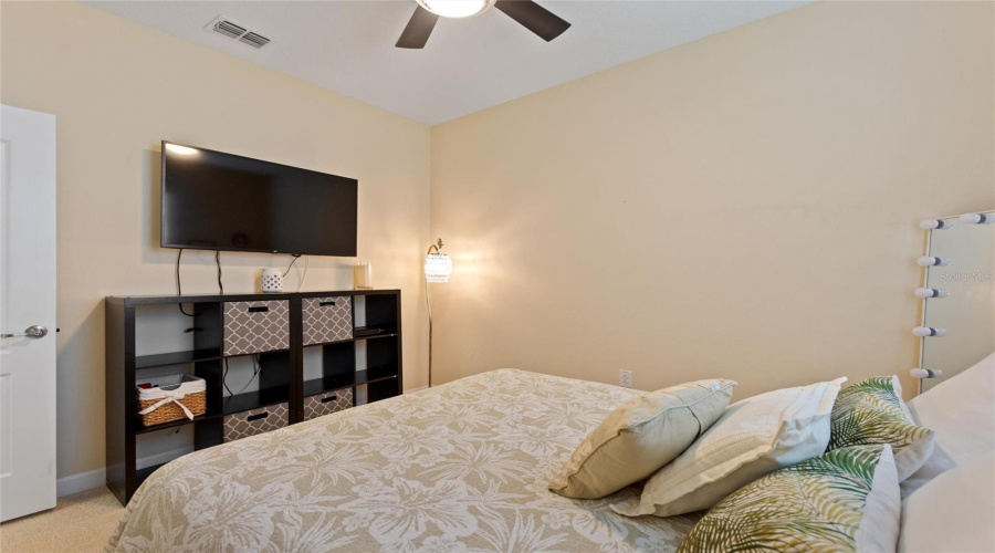 DAVENPORT, Florida 33896, 4 Bedrooms Bedrooms, ,3 BathroomsBathrooms,Residential,For Sale,GLENEAGLES,0,MFRS5134164