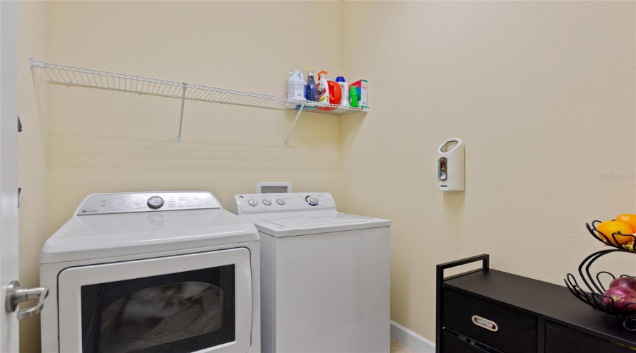 DAVENPORT, Florida 33896, 4 Bedrooms Bedrooms, ,3 BathroomsBathrooms,Residential,For Sale,GLENEAGLES,0,MFRS5134164
